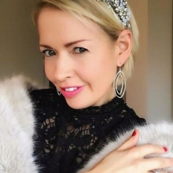 RARE stella & dot ~ silverβbardot hoop earrings - Picture 3 of 5